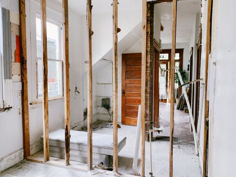 Первый красный флаг: отсутствие детальной сметы с разбивкой по этапам