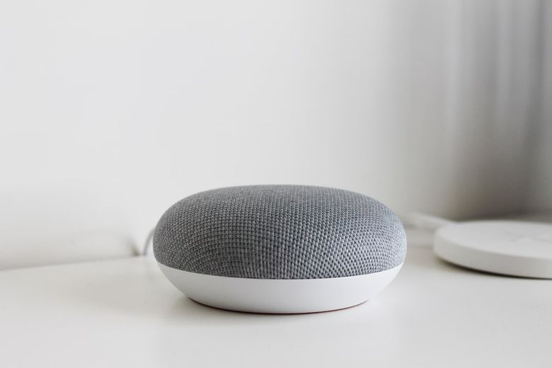 Google Home: какие сценарии доступны без привязки к экосистеме?
