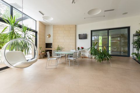 Почему один роутер не работает в доме площадью 500-700 м²