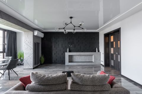 Почему бордовый цвет в ЖК «20&20» требует отдельной строки в смете