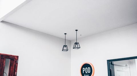 Чем щелевые диффузоры принципиально отличаются от решеток?